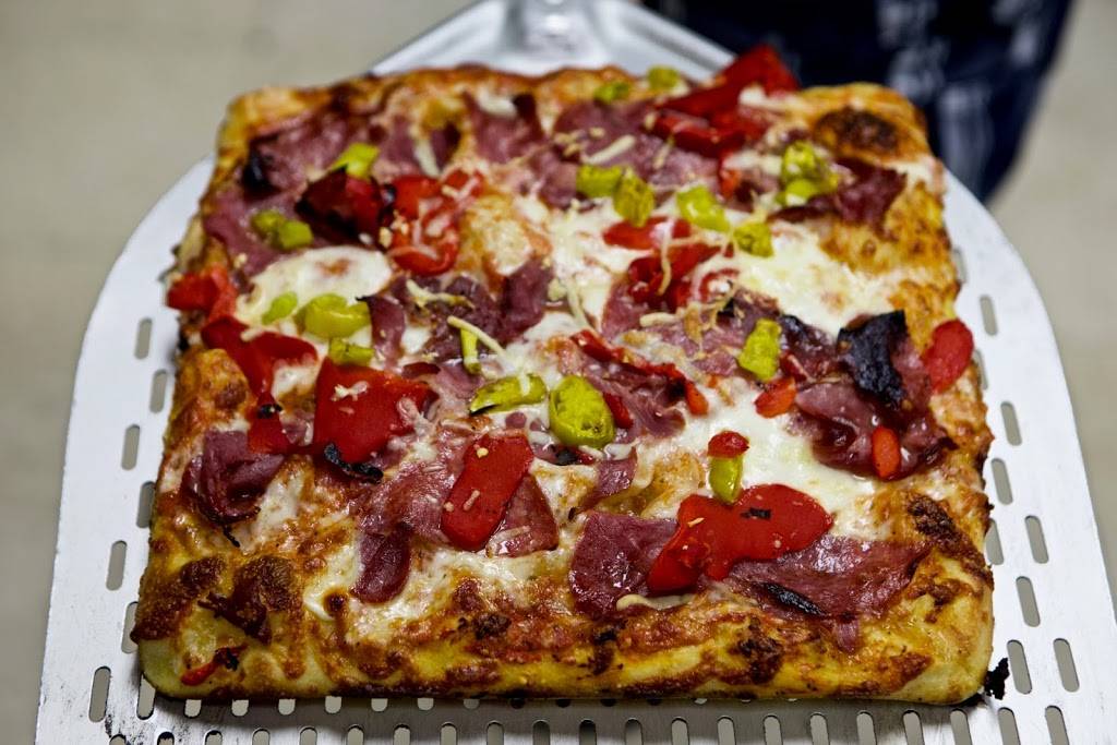 Antonios Real New York Pizza | meal takeaway | 1560 Big Thompson Ave, Estes Park, CO 80517, USA | 9705867275 OR +1 970-586-7275