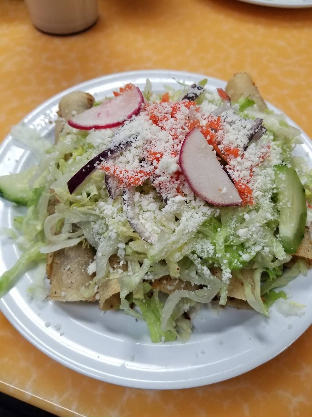 Cenaduria Doña Chayito | restaurant | 6601 W Bethany Home Rd, Glendale, AZ 85301, USA | 6236804824 OR +1 623-680-4824