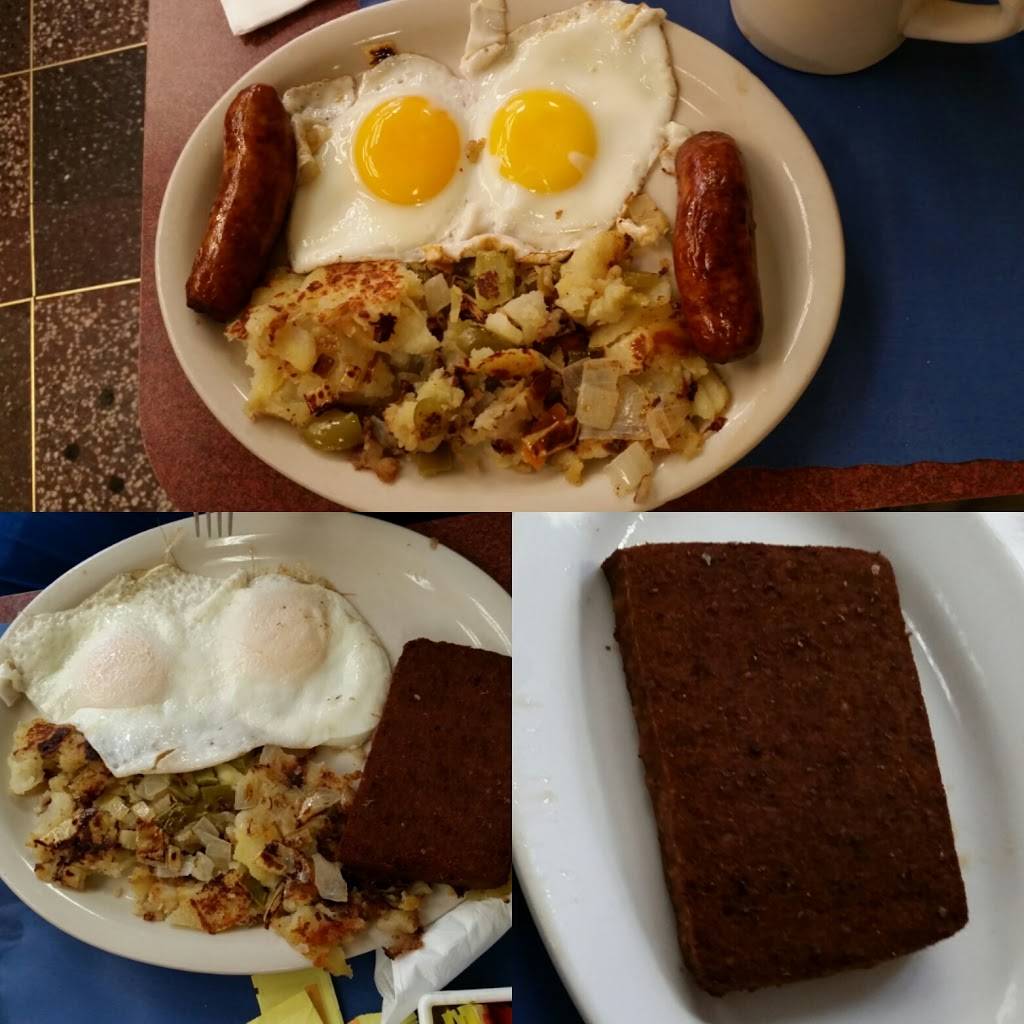 Foods On First Diner | meal takeaway | 1429 Arch St, Philadelphia, PA 19102, USA | 2155683555 OR +1 215-568-3555