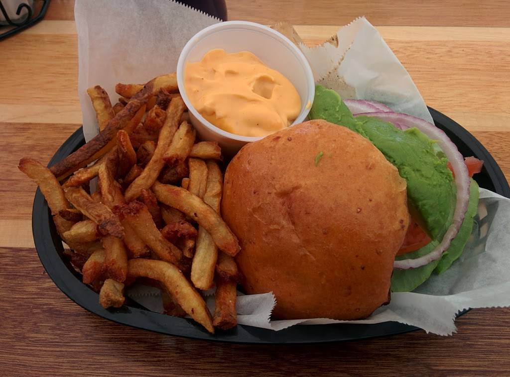 Lake Local | restaurant | 550 Union Ave, Saratoga Springs, NY 12866, USA | 5188861373 OR +1 518-886-1373