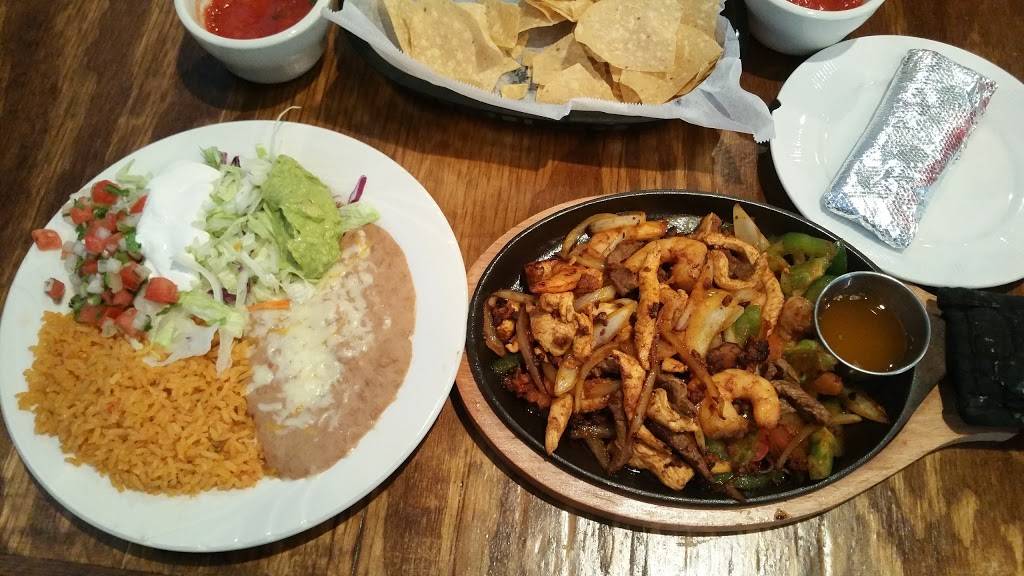 Baja California Cantina & Grill | restaurant | 110 Sutton Square, Rainbow City, AL 35906, USA | 2564595307 OR +1 256-459-5307