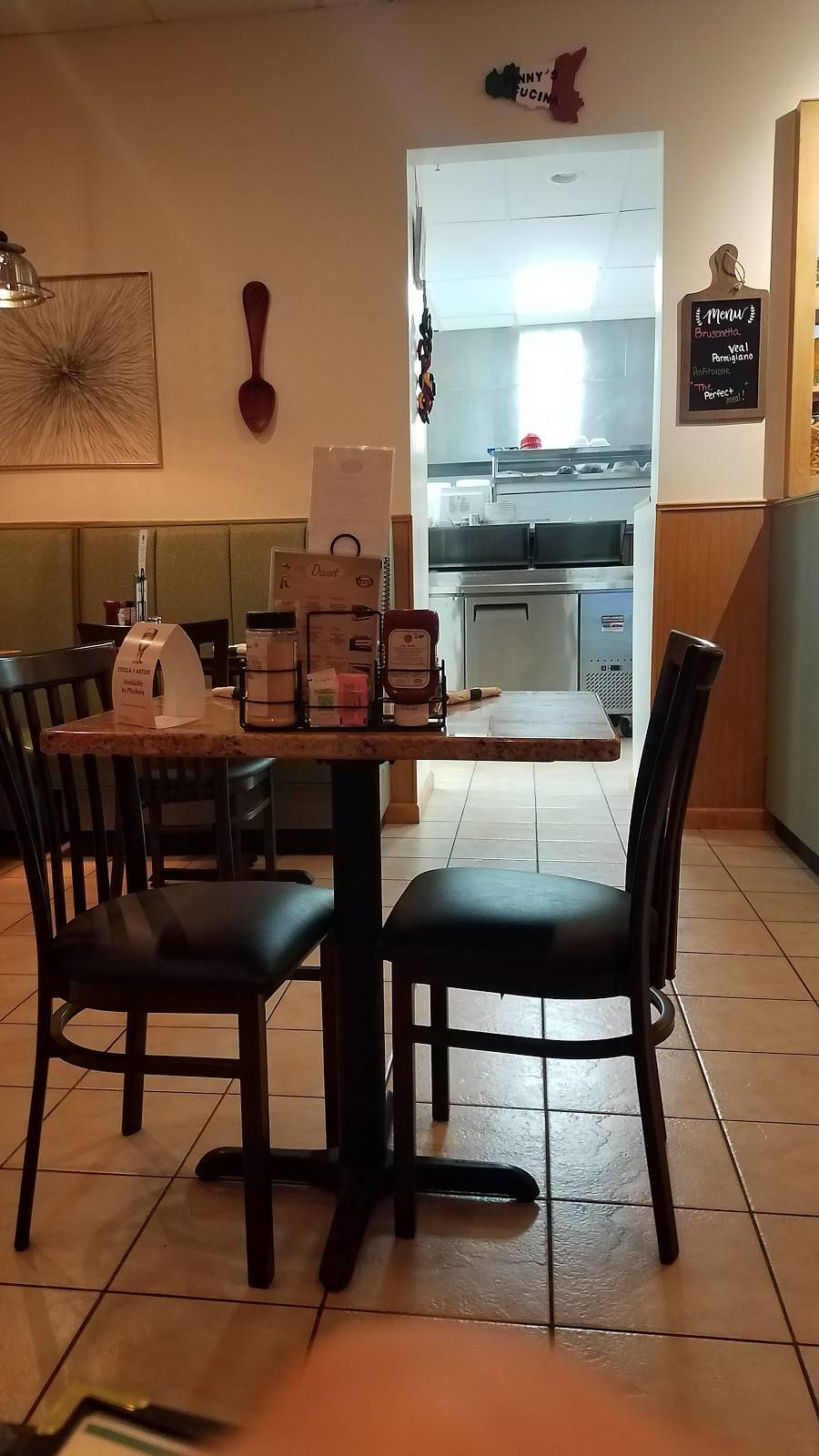 Vinnys Italian Grill & Pizzeria | restaurant | 225 Burgess Rd, Harrisonburg, VA 22801, USA | 5405640105 OR +1 540-564-0105