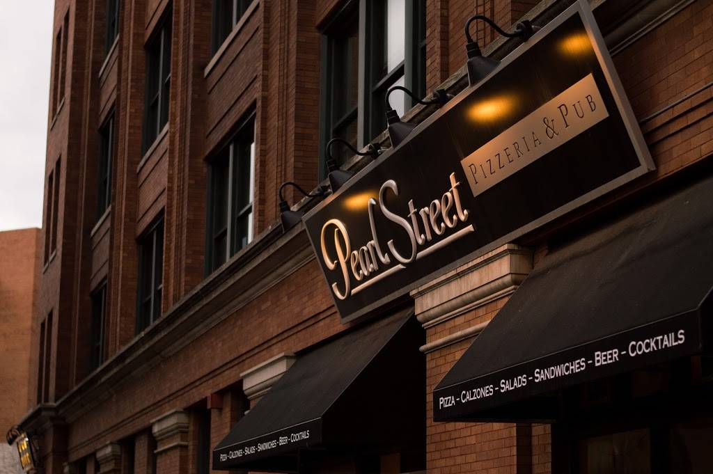 Pearl Street Pizzeria & Pub | meal delivery | 65 E Pearl St, Indianapolis, IN 46204, USA | 3176383110 OR +1 317-638-3110