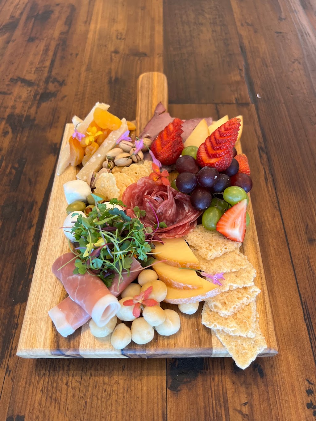 Braised Kitchen | restaurant | 1323 E Prosperity Ave, Tulare, CA 93274, USA | 5595104600 OR +1 559-510-4600