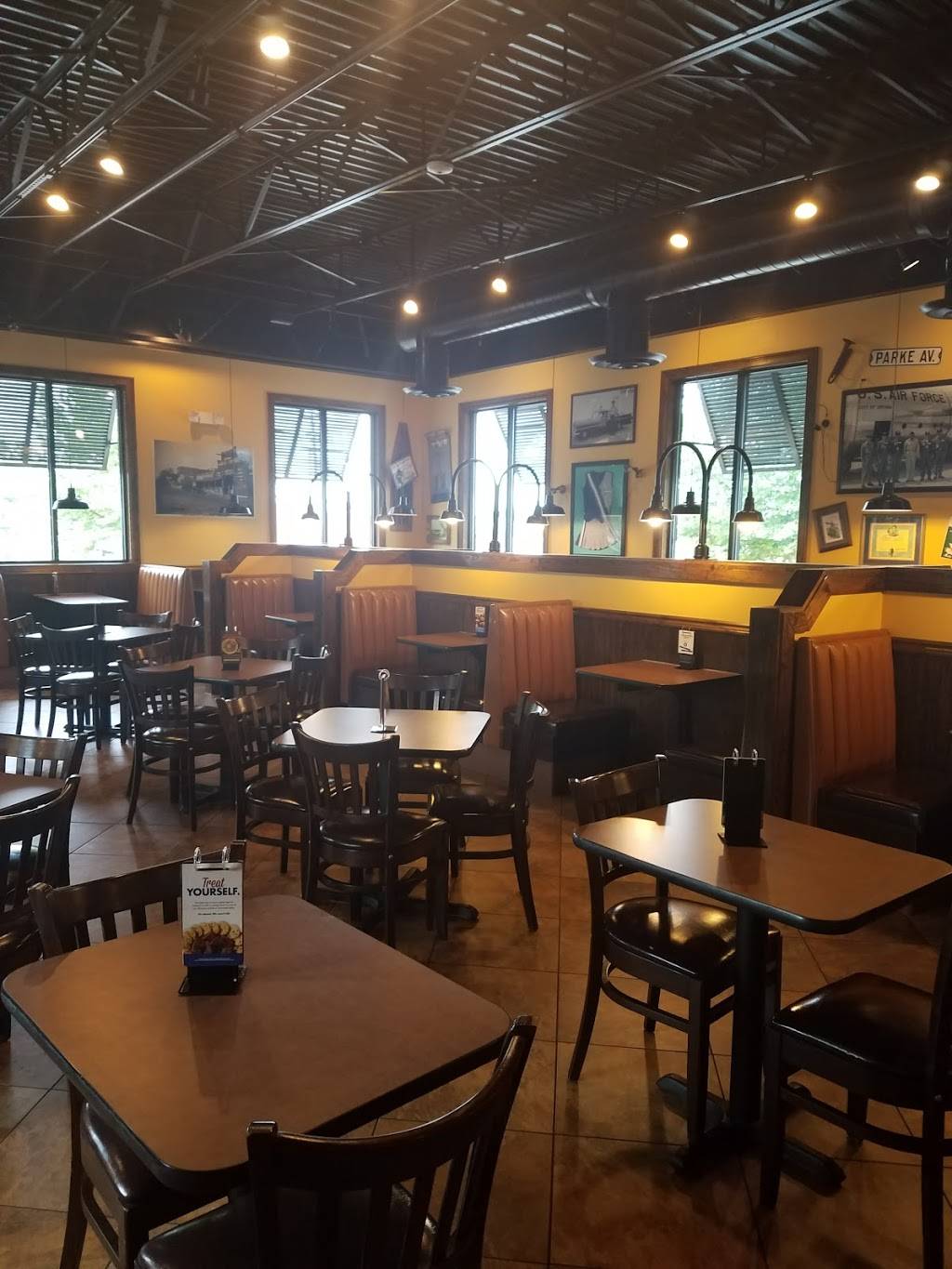 Zaxbys Chicken Fingers & Buffalo Wings | restaurant | 995 Industrial Blvd, Smyrna, TN 37167, USA | 6153556935 OR +1 615-355-6935