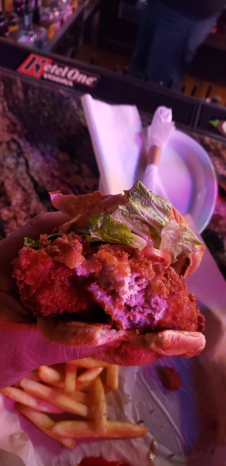 Bourbons Bar & Grill | restaurant | 119 E 22nd Avenue A, Coal Valley, IL 61240, USA | 3095244340 OR +1 309-524-4340