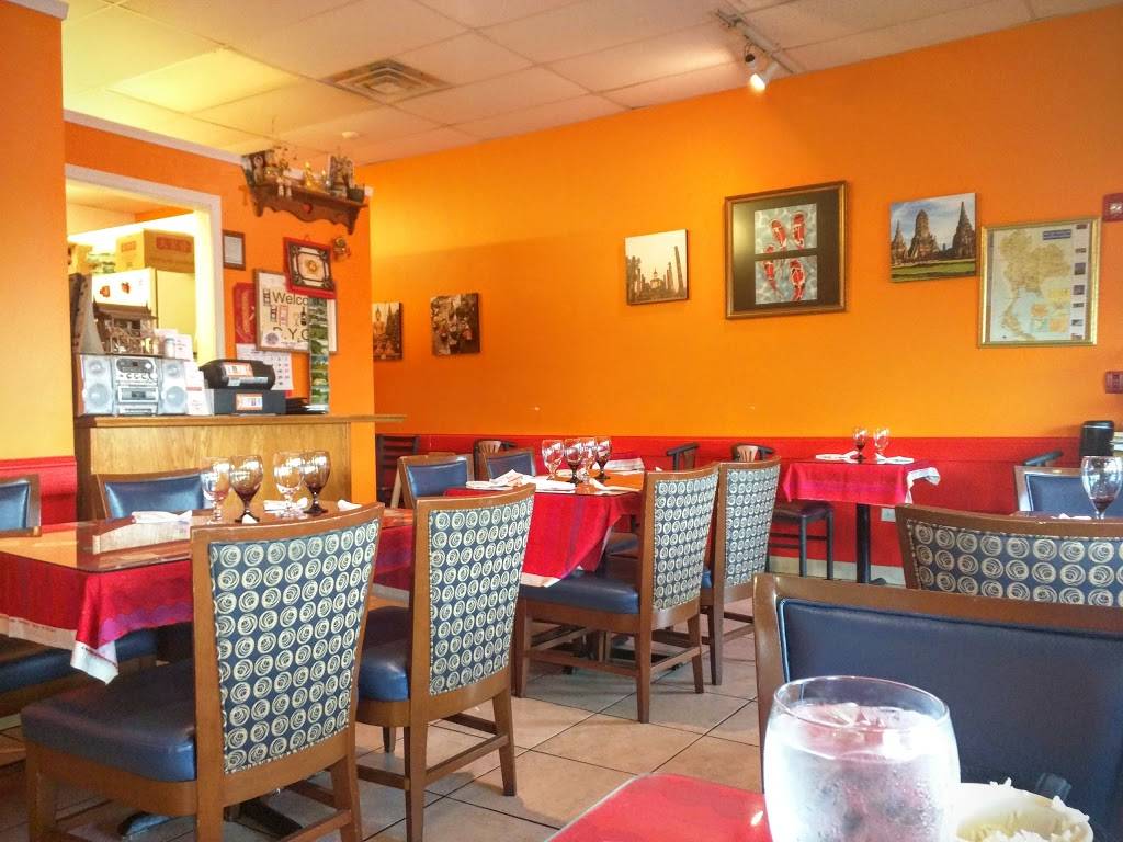 Somsri Thai Food | restaurant | 27 Chicago Ave, Winfield, IL 60190, USA | 6306657811 OR +1 630-665-7811