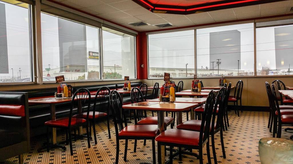 Steak n Shake | restaurant | 1001 Wylie Dr, Bloomington, IL 61704, USA | 3098282222 OR +1 309-828-2222