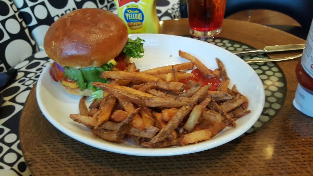 Rose & Crown | restaurant | 142 2nd St, Lewes, DE 19958, USA | 3028274475 OR +1 302-827-4475