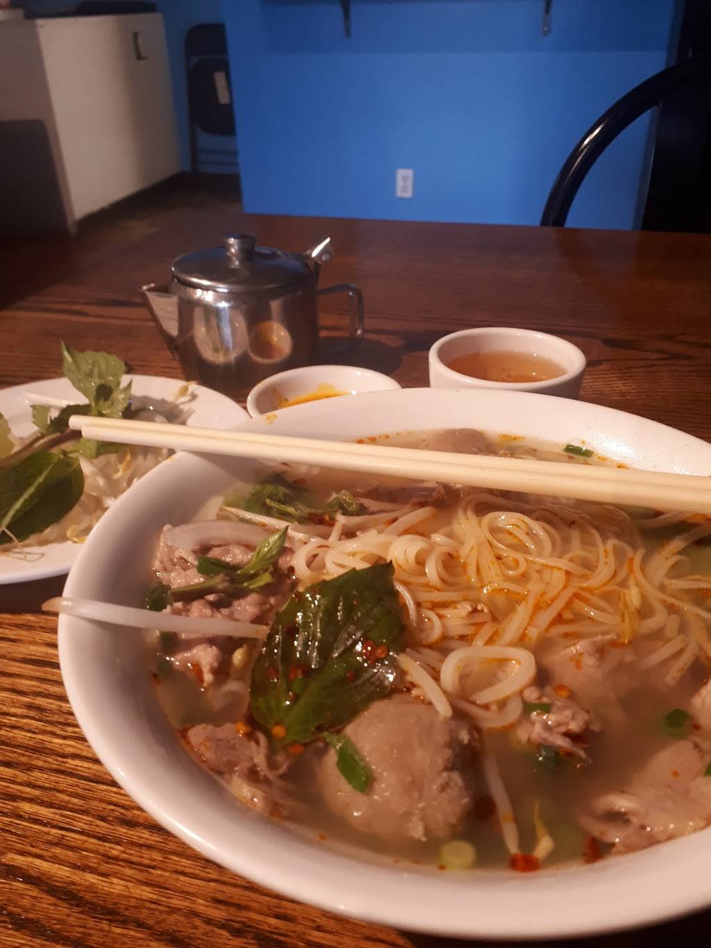 Nha Trang Cafe | restaurant | 21 Ridout St W, Tillsonburg, ON N4G 2C9, Canada | 5196887366 OR +1 519-688-7366