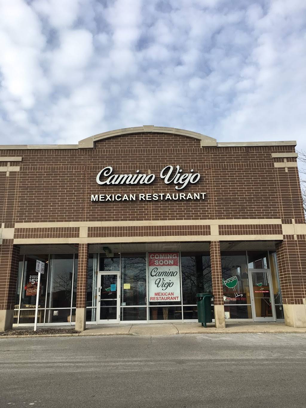 Camino Viejo | restaurant | 19943 South La Grange Road, Frankfort, IL 60423, USA | 8155345613 OR +1 815-534-5613