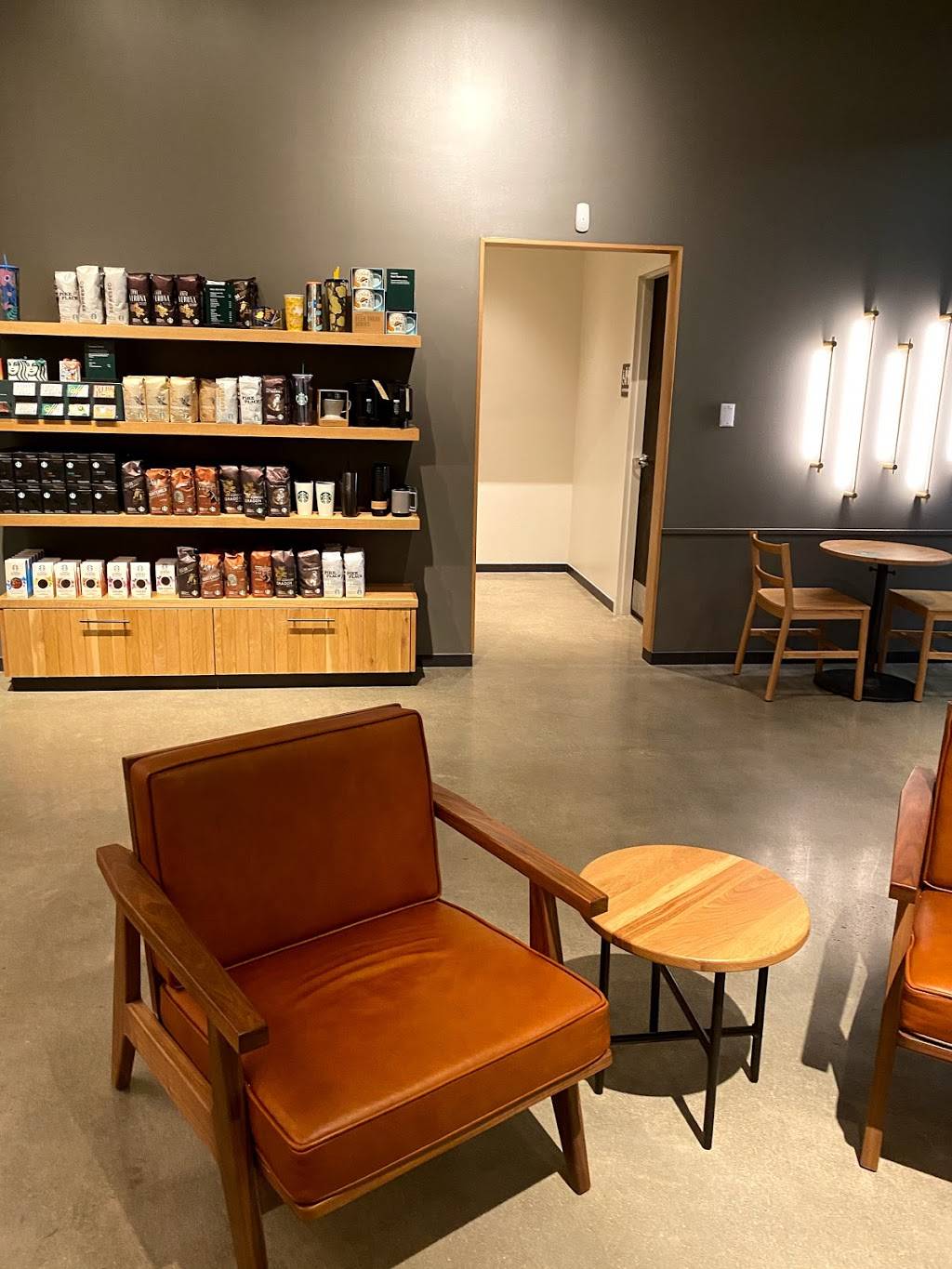 Starbucks | cafe | 402 W Farm to Market 517 Rd W, Dickinson, TX 77539, USA | 3463472655 OR +1 346-347-2655