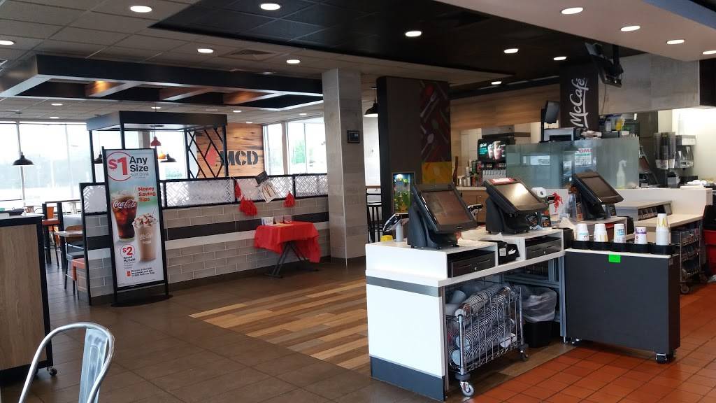 McDonalds | cafe | 125 S Belt E, Belleville, IL 62220, USA | 6182356226 OR +1 618-235-6226