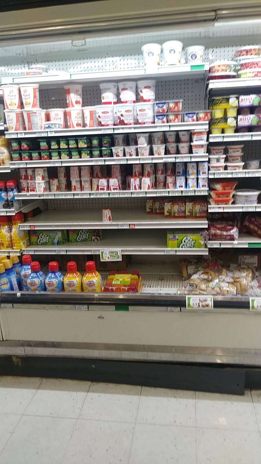 DelPointe Food Center | meal takeaway | 16700 Harper Ave, Detroit, MI 48224, USA | 3138867700 OR +1 313-886-7700