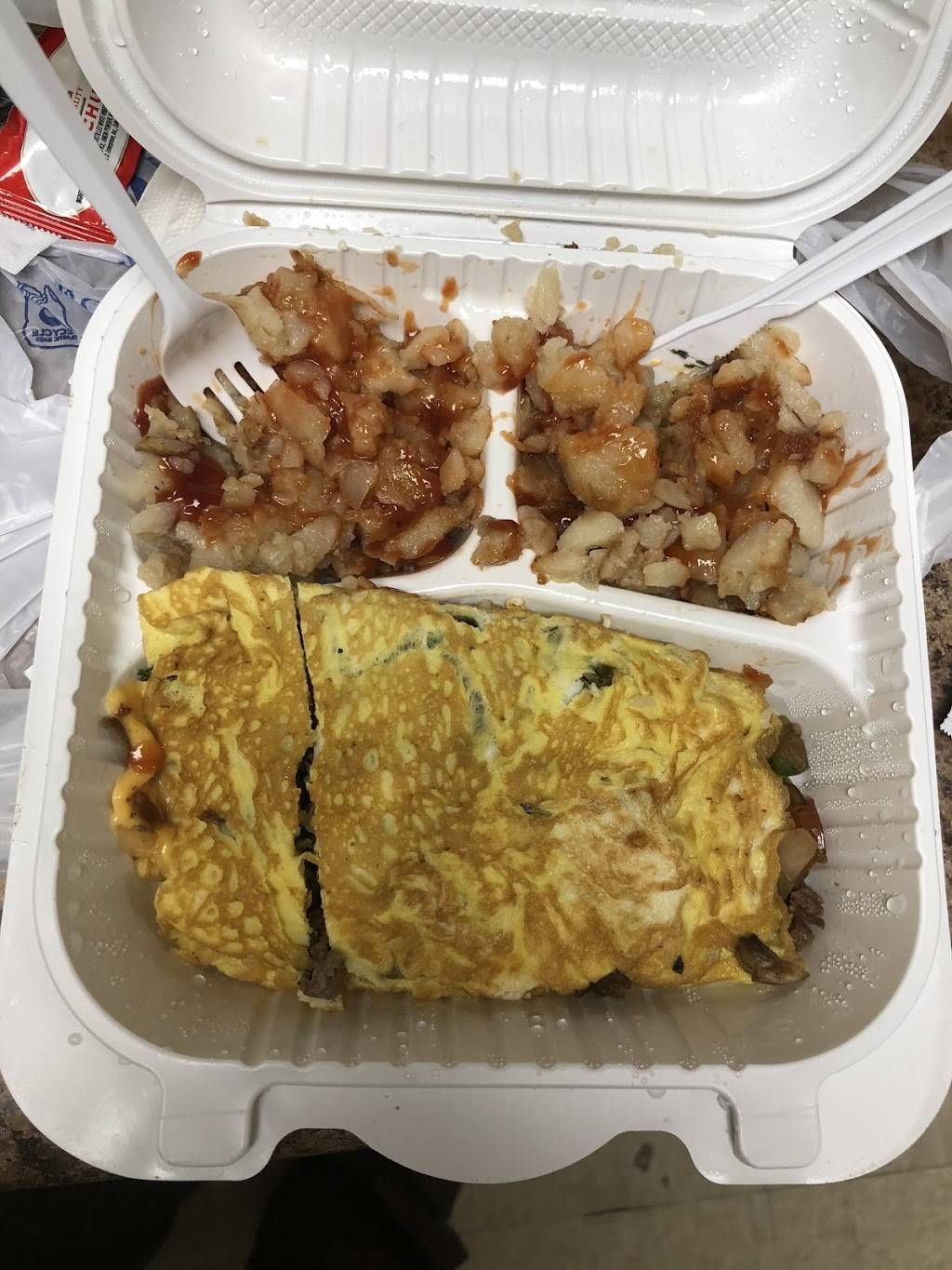 Roys Steak & Subs | restaurant | 2279 Savannah St SE, Washington, DC 20020, USA | 2026103057 OR +1 202-610-3057