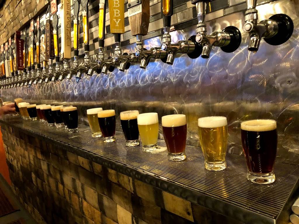 Periodic Brewing | restaurant | 2100 E 112th Ave #1, Northglenn, CO 80233, USA | 7194223370 OR +1 719-422-3370