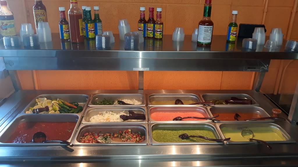 Toma taco | restaurant | 179 S L B J Dr, San Marcos, TX 78666, USA | 5126677867 OR +1 512-667-7867