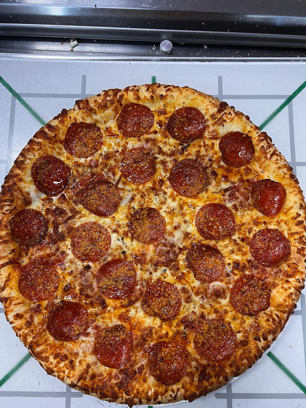 Hunt Brother Pizza | restaurant | 41479 Michigan Ave, Canton, MI 48188, USA | 7343989911 OR +1 734-398-9911