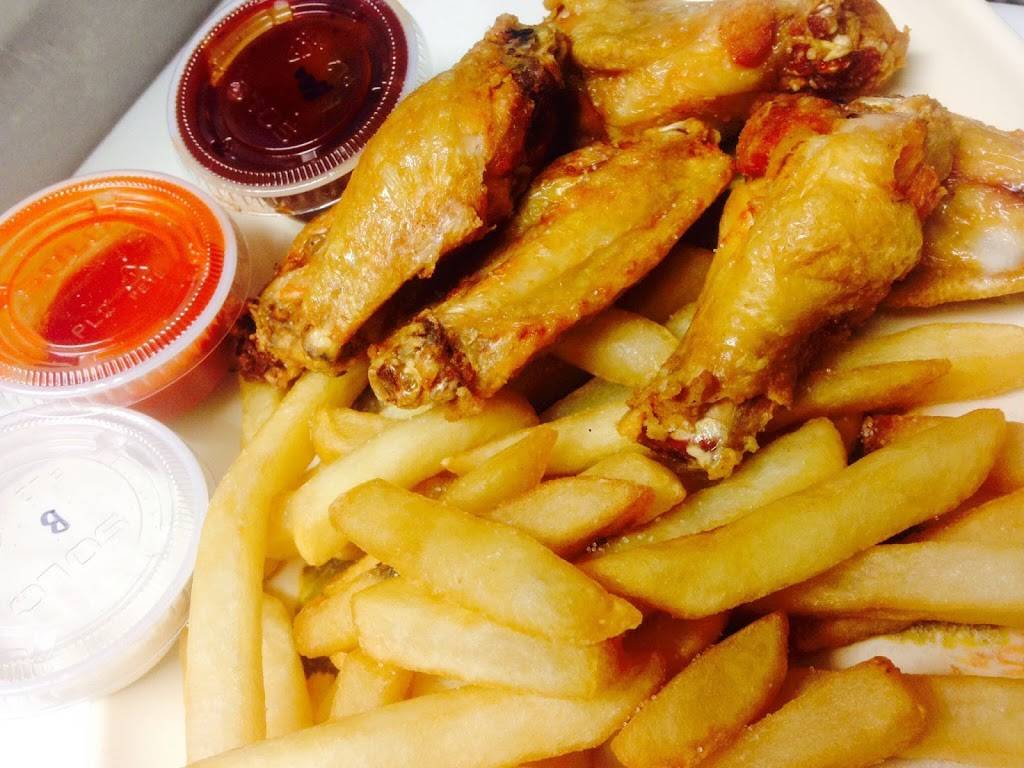 EmpanadaVille | meal takeaway | 374 Neighborhood Rd, Mastic Beach, NY 11951, USA | 6313993526 OR +1 631-399-3526