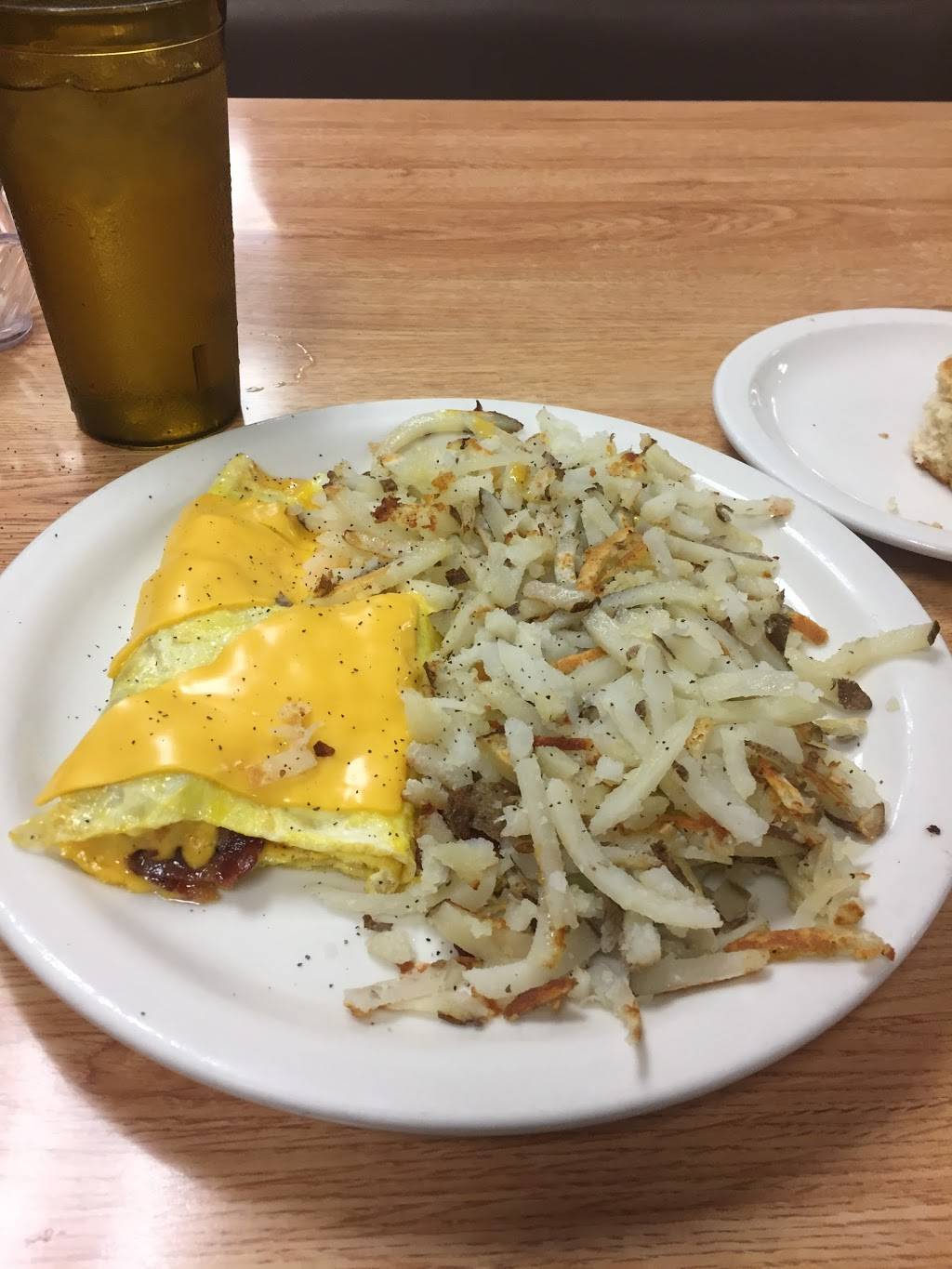 Stauffer’s Cafe & Pie Shoppe | bakery | 5600 S 48th St, Lincoln, NE 68516, USA | 4024232206 OR +1 402-423-2206