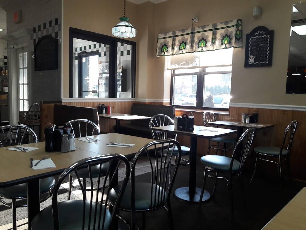 Pancakes Plus | restaurant | 5 Seeger Dr #5, Nanuet, NY 10954, USA | 8456244424 OR +1 845-624-4424