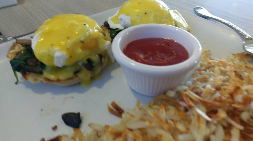 Boathouse Kitchen and Bar | restaurant | 6300 Gulf Blvd, St Pete Beach, FL 33706, USA | 7273694950 OR +1 727-369-4950