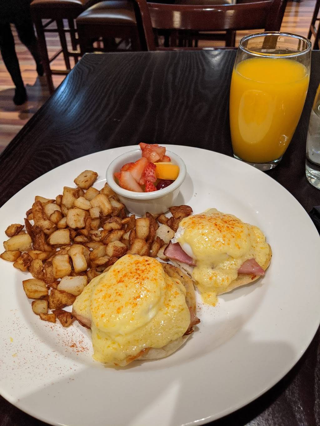 Gordon Biersch Brewery Restaurant | restaurant | 776 N Terminal Dr Terminal 1, Salt Lake City, UT 84122, USA | 8013226312 OR +1 801-322-6312