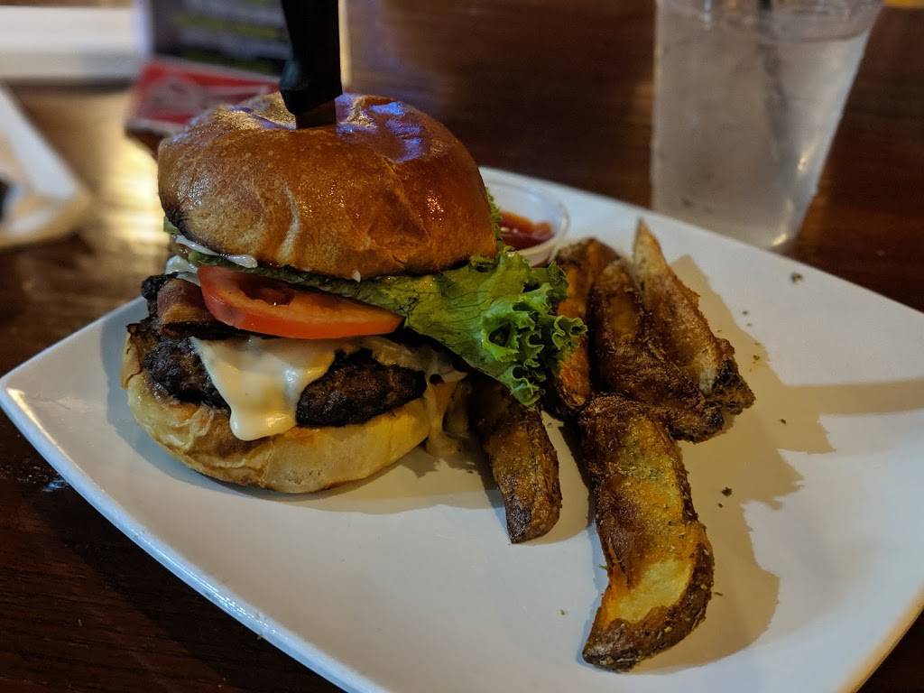 Spunky Monkey Bar & Grill | restaurant | 124 2nd St SE, Auburn, WA 98002, USA | 2538049567 OR +1 253-804-9567