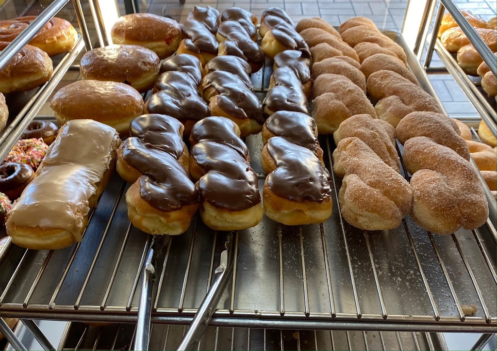 Freshh Donuts | bakery | 3810 Broad St # 4, San Luis Obispo, CA 93401, USA | 8057831244 OR +1 805-783-1244