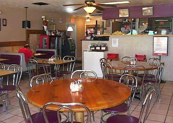 San Remo Pizza & Pasta | restaurant | 1914 14th St W, Bradenton, FL 34205, USA | 9417490105 OR +1 941-749-0105