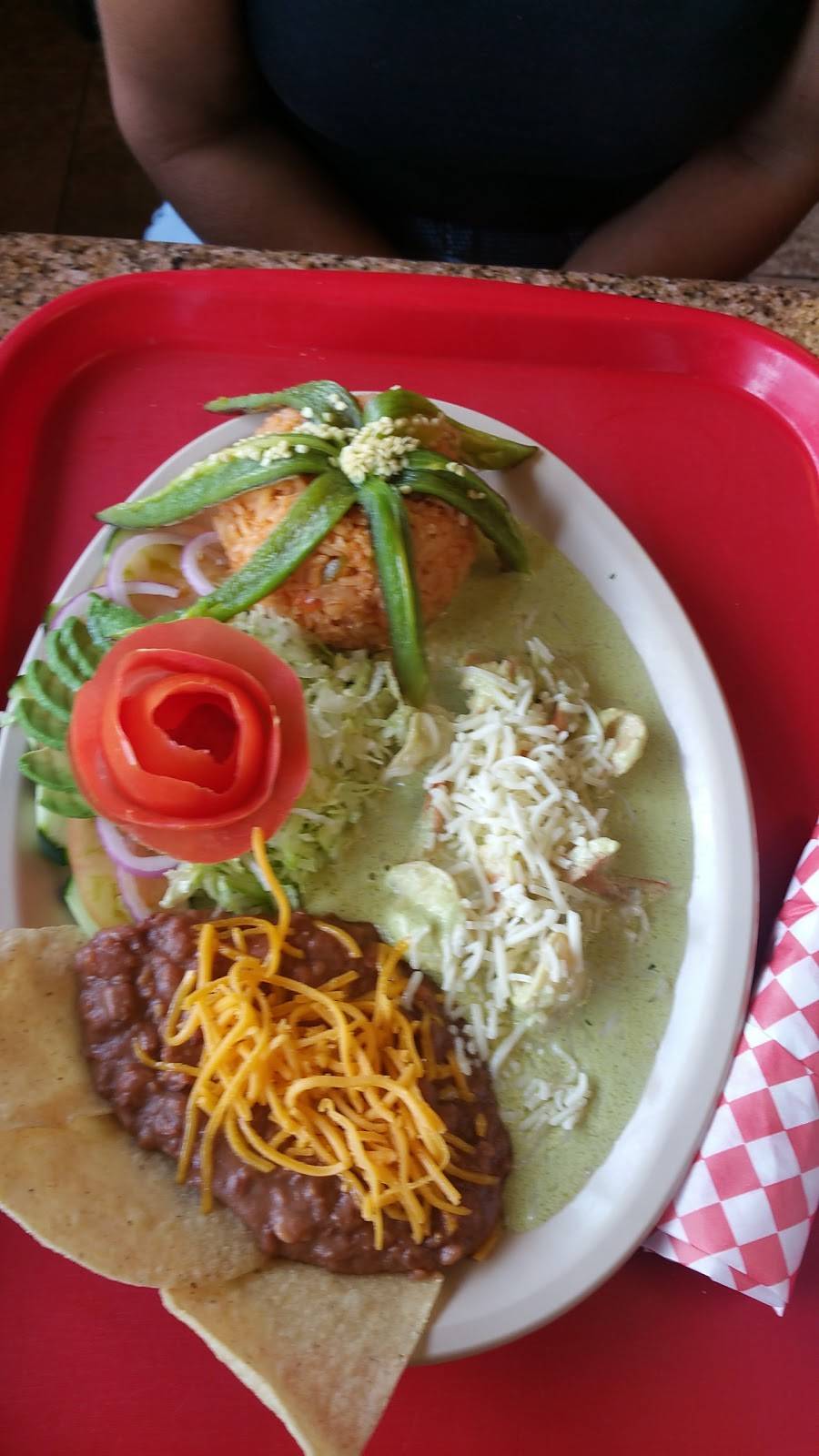 Los Armandos | restaurant | 5820 W McDowell Rd, Phoenix, AZ 85035, USA | 6023531135 OR +1 602-353-1135