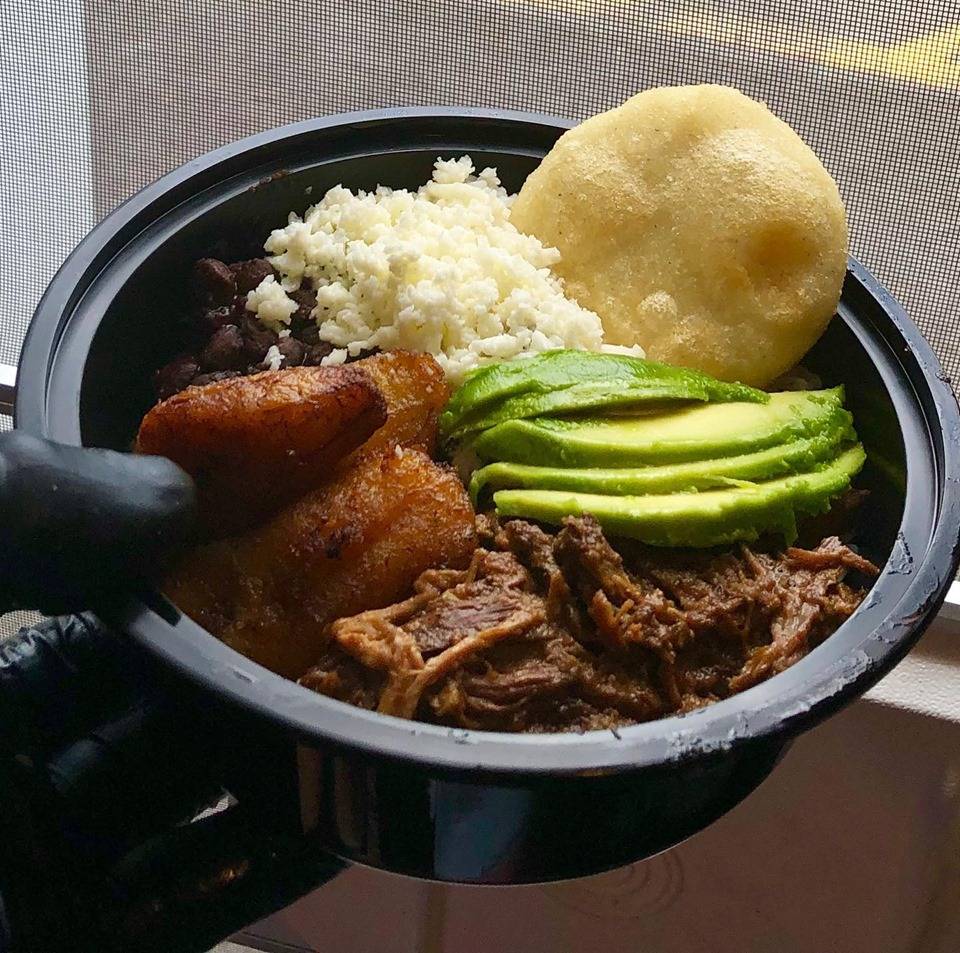 Caracasville | restaurant | 900 Rosa L Parks Blvd, Nashville, TN 37208, USA | 6156683582 OR +1 615-668-3582