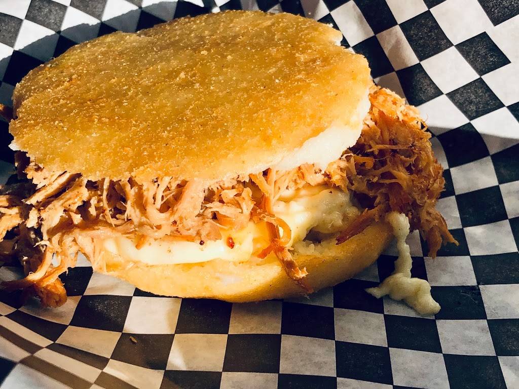 Latino Bites Express | restaurant | 2251A Country Pl Pkwy, Pearland, TX 77584, USA | 8324444620 OR +1 832-444-4620