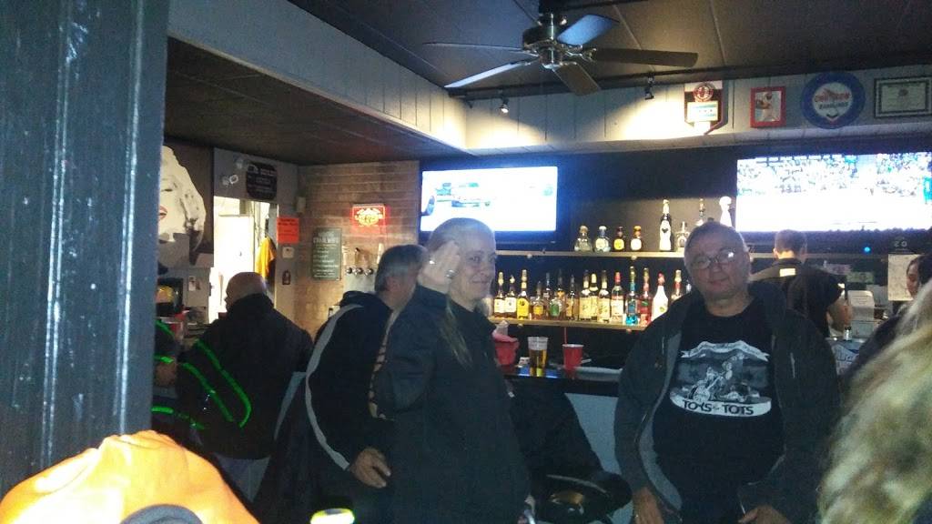 Layover Bar & Grill | restaurant | 4839 S Central Ave, Chicago, IL 60638, USA | 7084580804 OR +1 708-458-0804