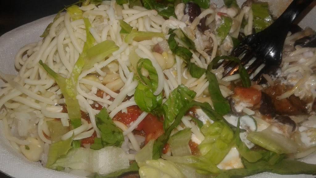 Chipotle Mexican Grill | restaurant | 4000 University Ave, Madison, WI 53705, USA | 6082334305 OR +1 608-233-4305