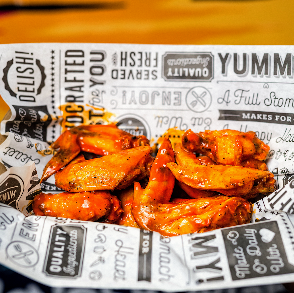 Yoyos Burgers | restaurant | 16090 SW 184th St, Miami, FL 33187, USA | 3059647845 OR +1 305-964-7845