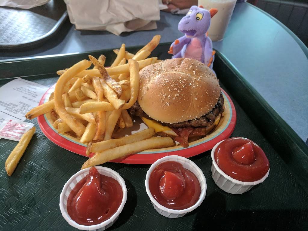 Electric Umbrella | restaurant | 1510 North Avenue of the Stars, Orlando, FL 32830, USA | 4079393463 OR +1 407-939-3463