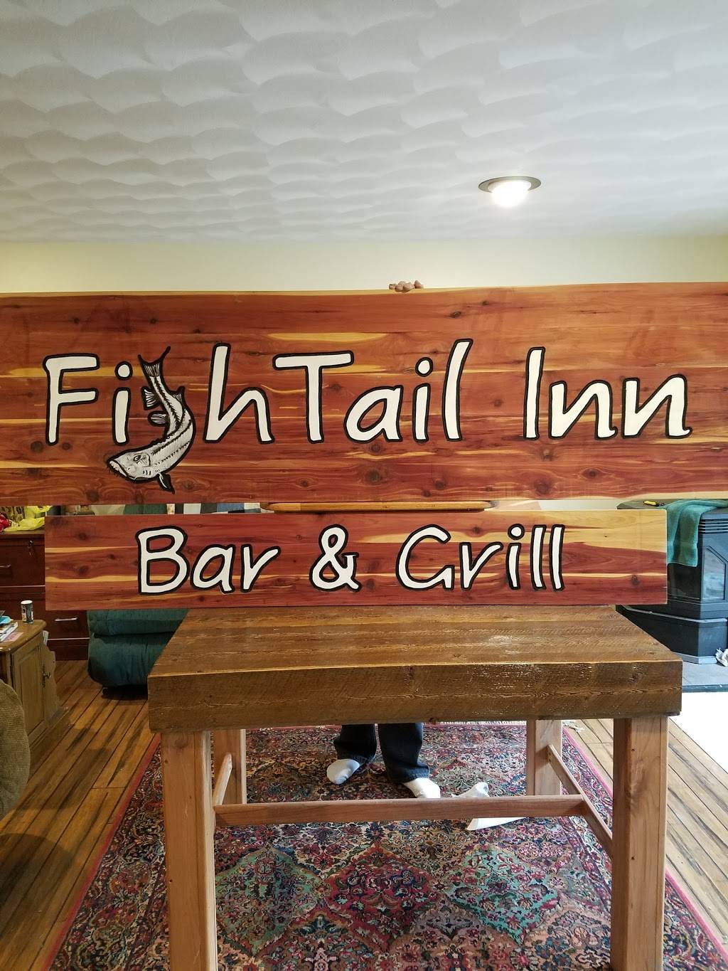 Fishtail Inn Bar & Grill | restaurant | W5636 Co Rd EE, Hilbert, WI 54129, USA | 9204391565 OR +1 920-439-1565