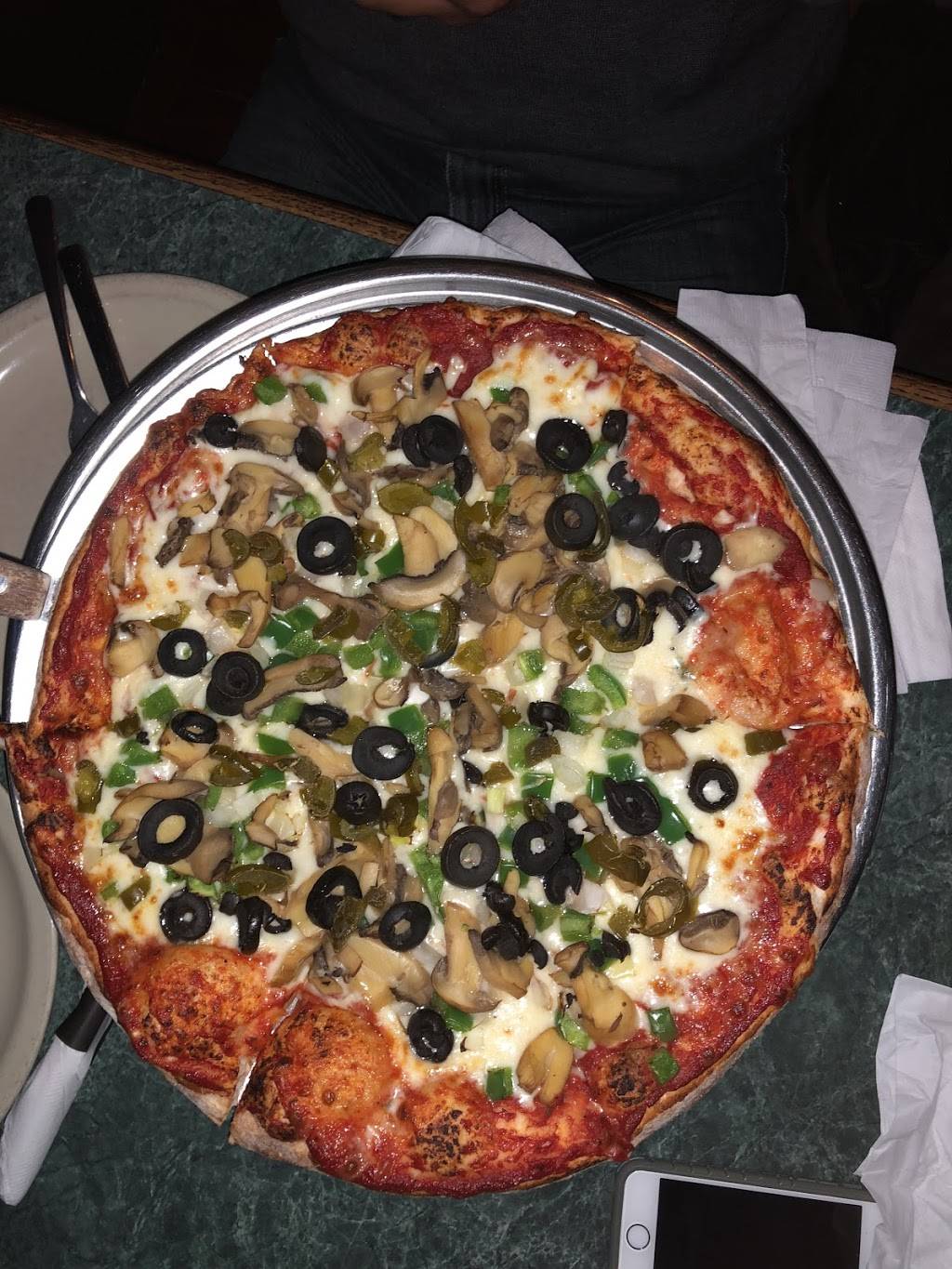 Green Lantern Pizza | restaurant | 28960 John R Rd, Madison Heights, MI 48071, USA | 2485415439 OR +1 248-541-5439