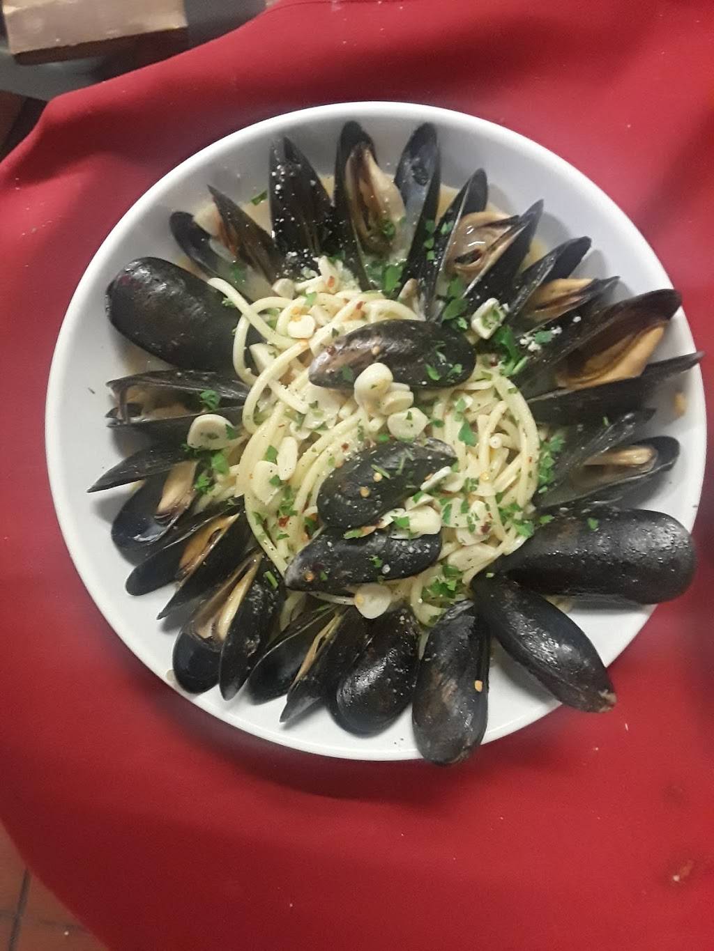 The Wiseguy Kitchen | restaurant | 214 E Bearss Ave, Tampa, FL 33613, USA | 8139087778 OR +1 813-908-7778