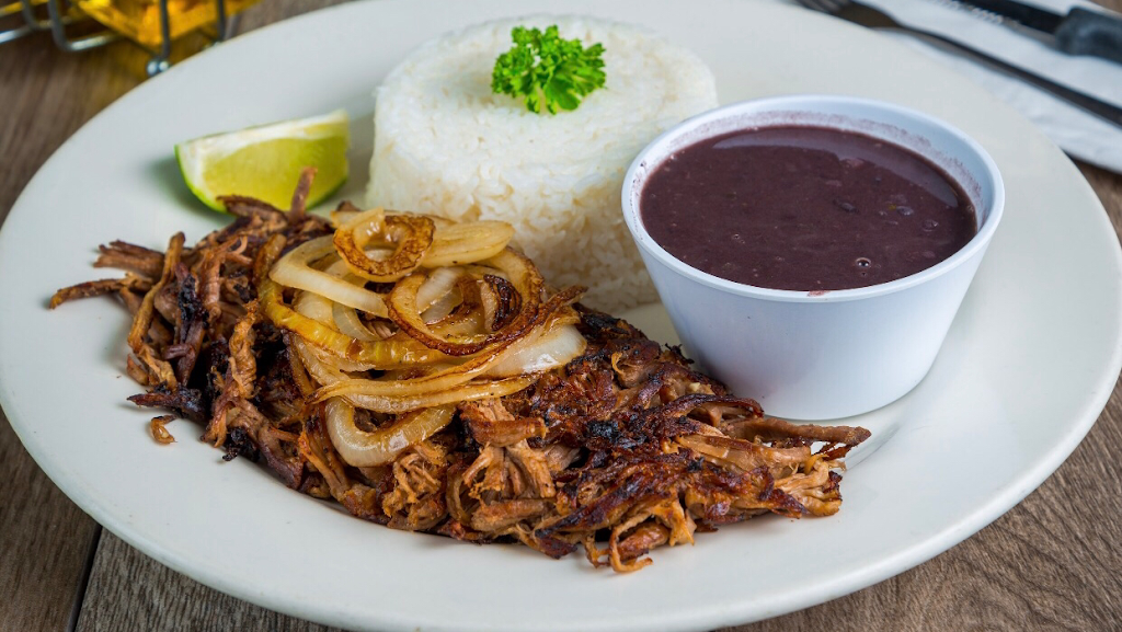 Sabores International Restaurant | restaurant | 8228 W Flagler St, Miami, FL 33144, USA | 3052220840 OR +1 305-222-0840