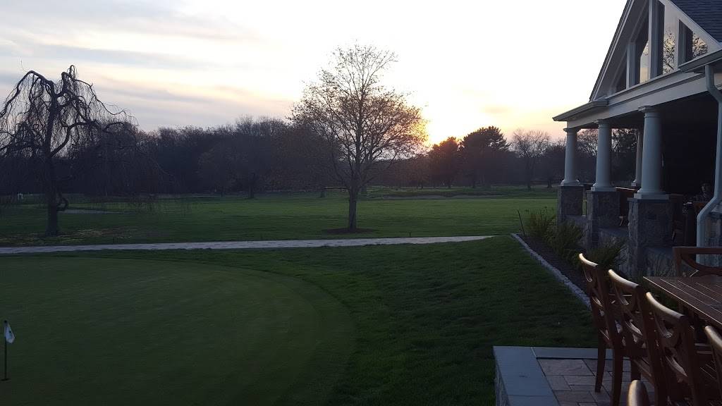 Langleys | restaurant | 28 Lamphere Rd, Waterford, CT 06385, USA | 8604436864 OR +1 860-443-6864