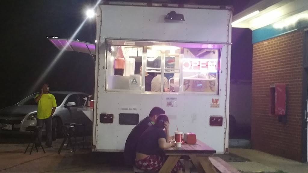 Tacos Dos Gorditos | restaurant | 1620 S Hurstbourne Pkwy, Louisville, KY 40220, USA | 5023105368 OR +1 502-310-5368