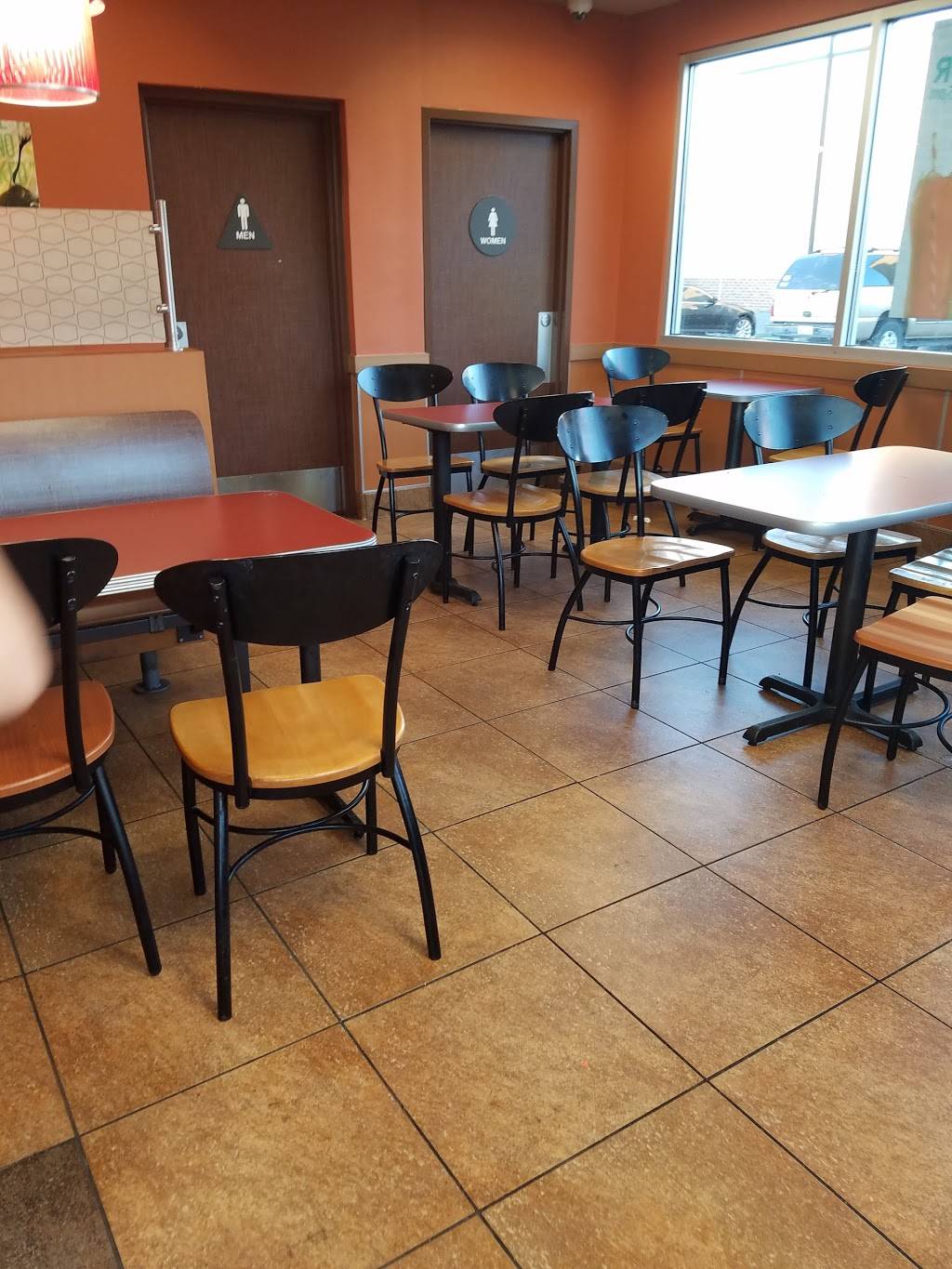 Jack in the Box | restaurant | 3195 Royal Ln, Dallas, TX 75229, USA | 2143515580 OR +1 214-351-5580