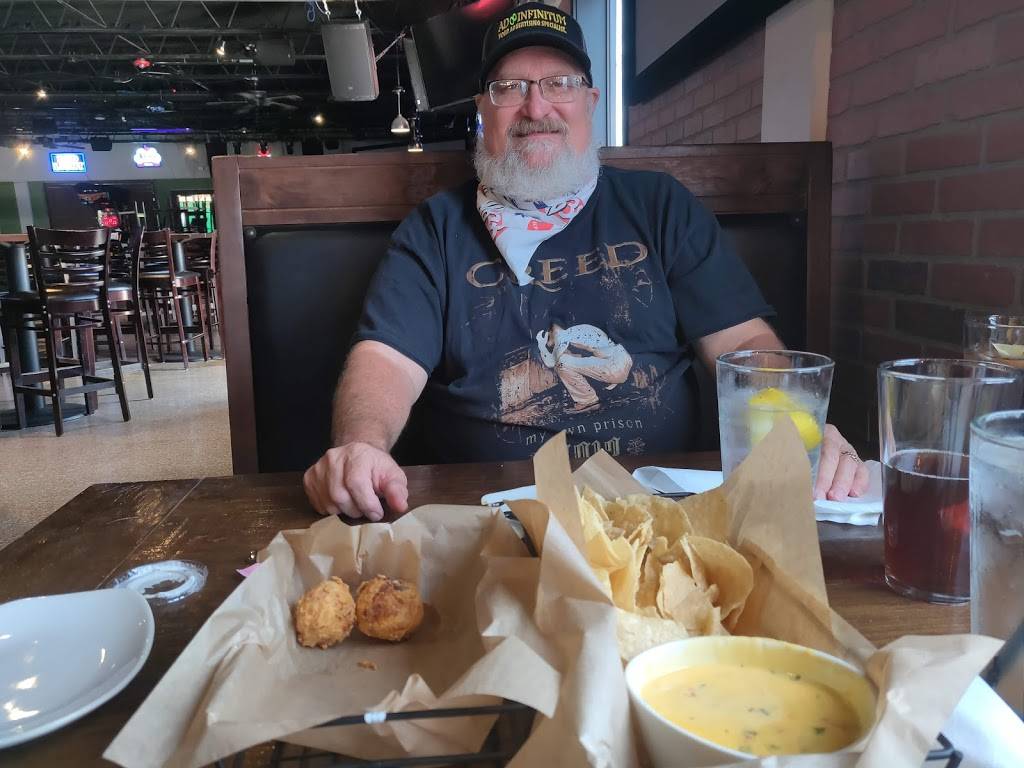 Froggys grub and pub | restaurant | 2902 N Navarro St, Victoria, TX 77901, USA | 3615797256 OR +1 361-579-7256