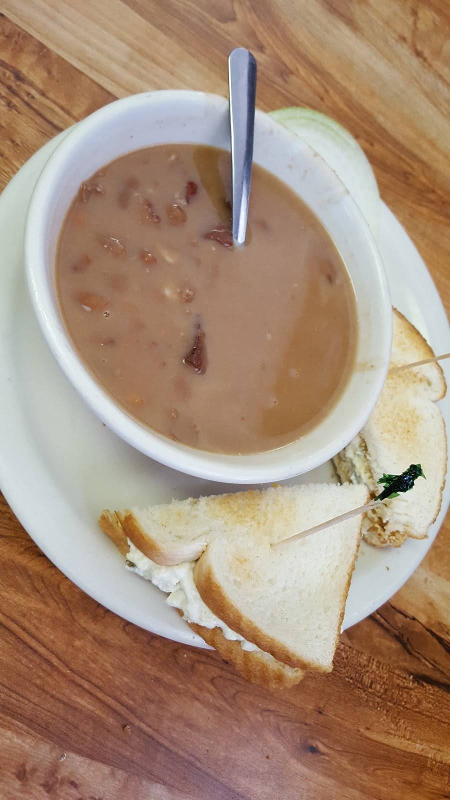 J J Restaurant | restaurant | 5260 13th St, Ashland, KY 41102, USA | 6063253816 OR +1 606-325-3816