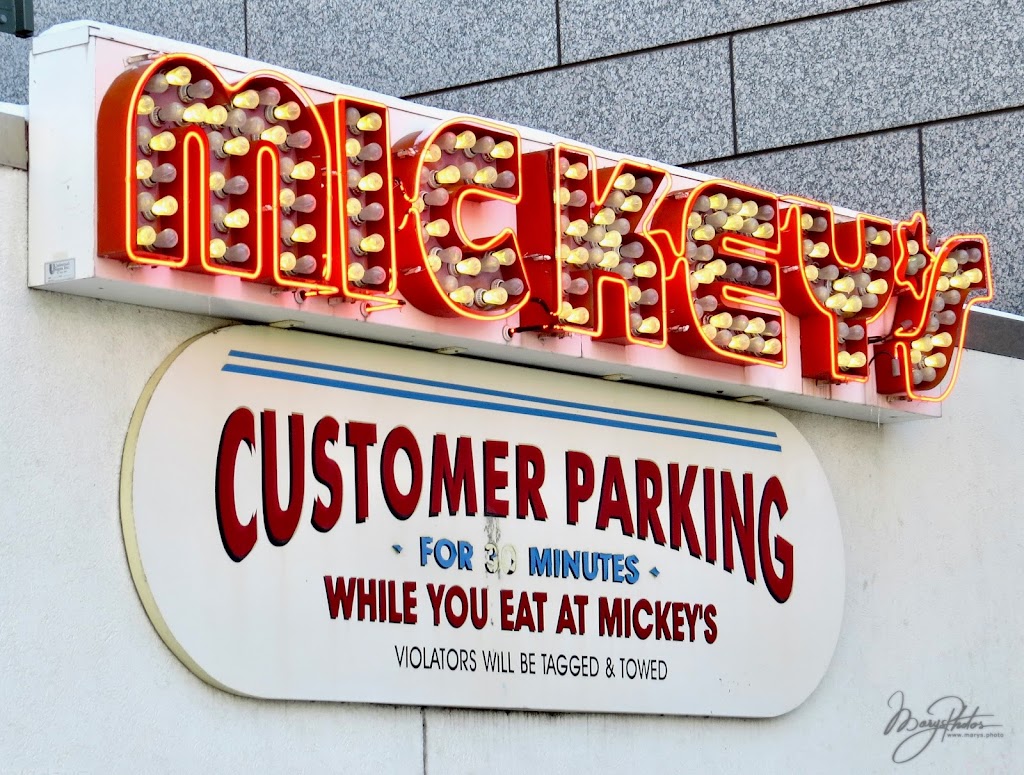 Mickeys Diner | restaurant | 36 7th St W, St Paul, MN 55102, USA | 6512225633 OR +1 651-222-5633