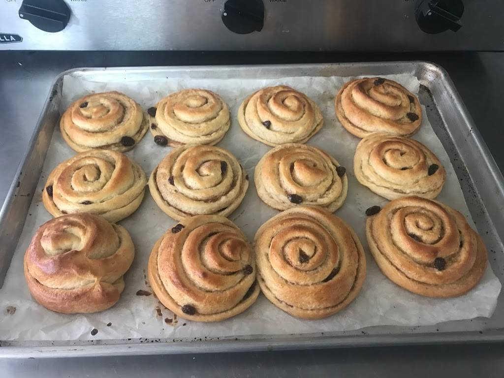 Alebrijes Cafe | restaurant | 1323 W Clarendon Dr, Dallas, TX 75208, USA | 2142902888 OR +1 214-290-2888