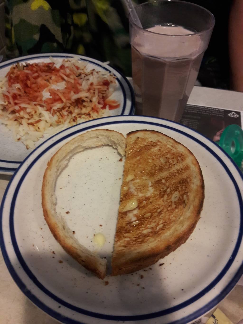 DK Diner | restaurant | 609 E Gay St, West Chester, PA 19380, USA | 6106922946 OR +1 610-692-2946