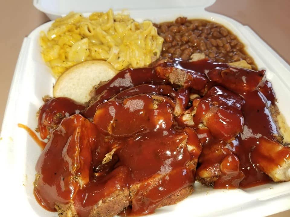 BUKKS BBQ SMOKEHOUSE~BBSH | restaurant | 2068 N Arlington Ave, Indianapolis, IN 46218, USA | 3176003236 OR +1 317-600-3236
